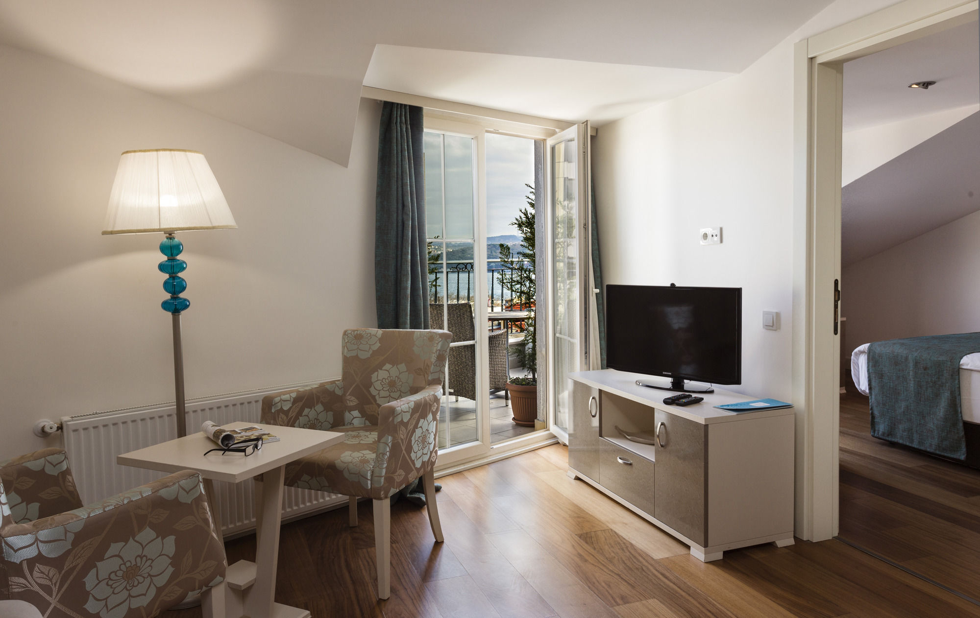 Turkuaz Suites Истанбул Екстериор снимка